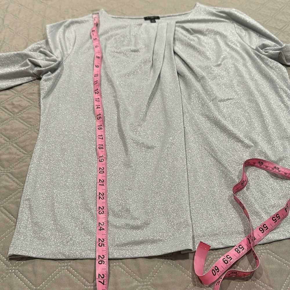 Talbots Blouse. - Picture 10 of 10